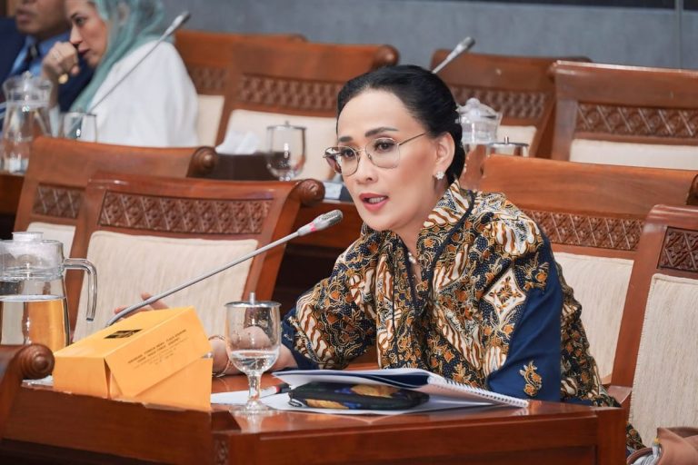Anggota_Komisi_I_DPR_RI_Amelia_Anggraini___Foto___Dok_Andri20250108200847