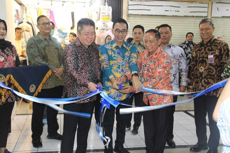 6d12b80d-fe91-4131-8504-c2fd2c660ef7