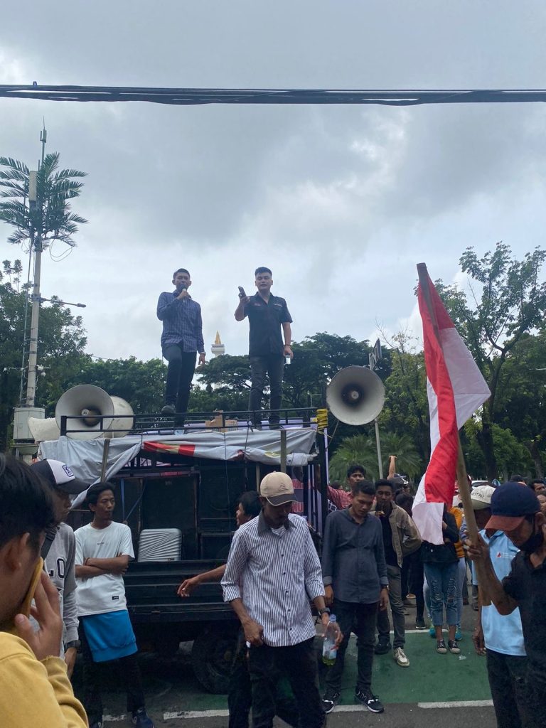 e5b4d806-25f8-4f34-984a-2fbc32fccb41