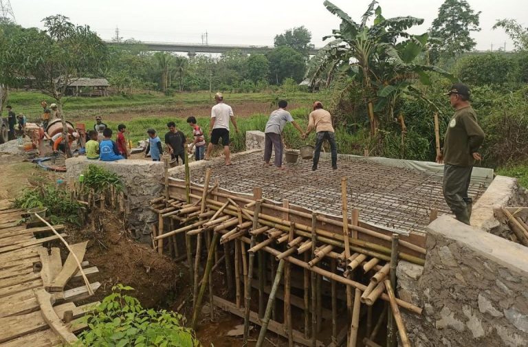 17963b51-df21-4bda-a347-bdd23443211d