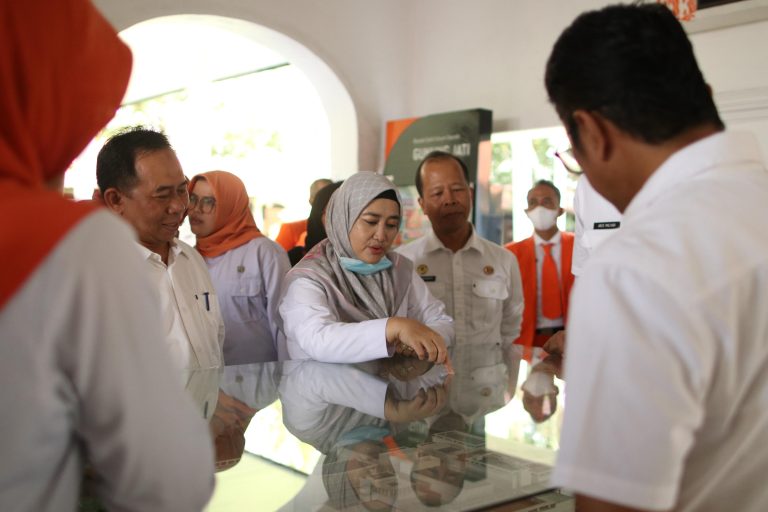 WhatsApp-Image-2025-04-09-at-12.28.45-768x512