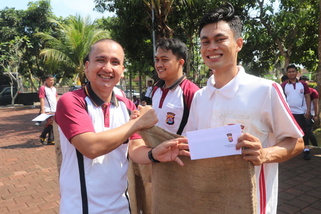 5e8931e3-148a-46c8-84e8-f650d1731fed