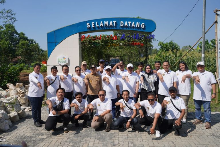 b1489e8b-71c7-411a-8502-66efb767493f