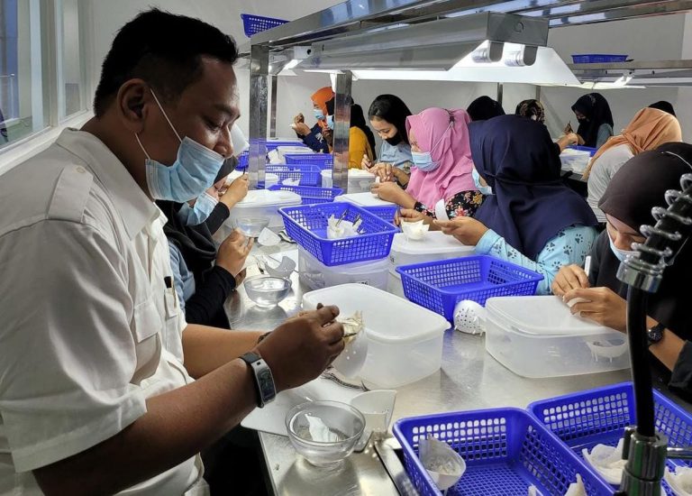 67f16b51-f121-4047-902a-6f3b62a3d6a7