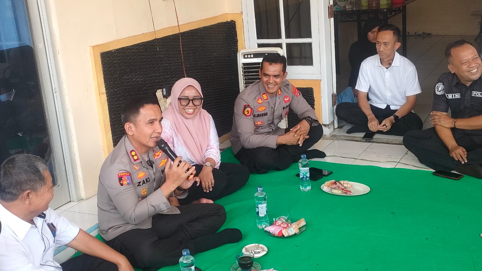 d052ef3f-28ea-4905-b851-b86abb7cde1d