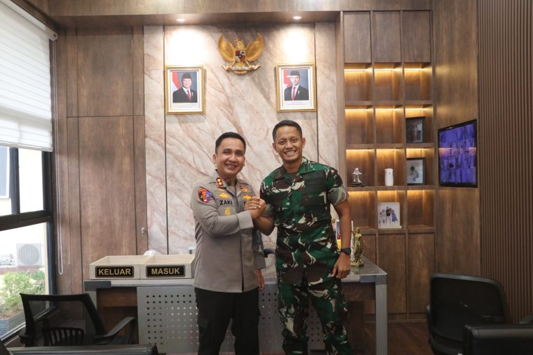 8cc70c28-6090-40cc-8a2c-e9b771747d50