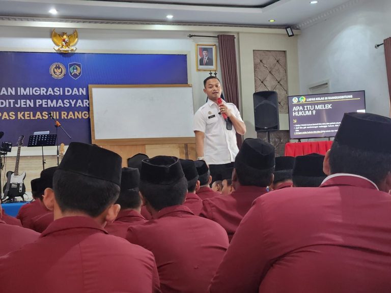 efed28c8-e640-4e4d-bc57-1b60b03d3045