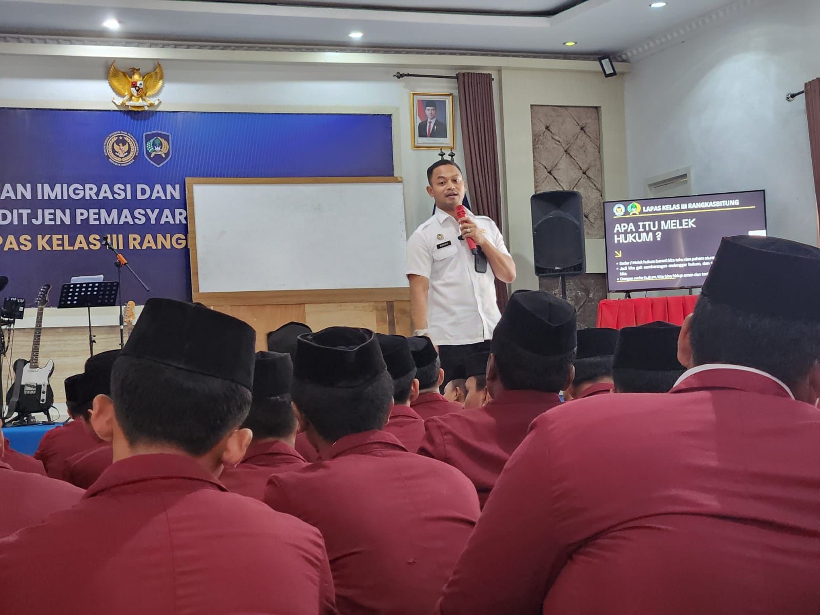 efed28c8-e640-4e4d-bc57-1b60b03d3045