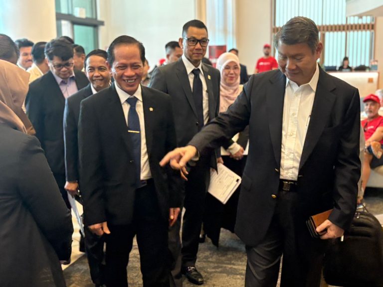 227da80d-952e-4ce7-b1ce-5e6a0d881817