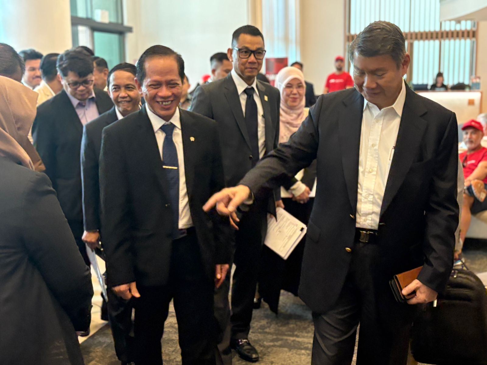 227da80d-952e-4ce7-b1ce-5e6a0d881817