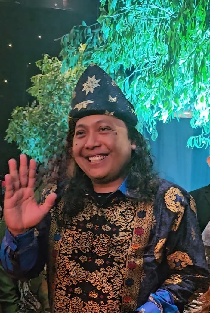 a6ac69f0-3e5d-4465-904e-9381644e427a