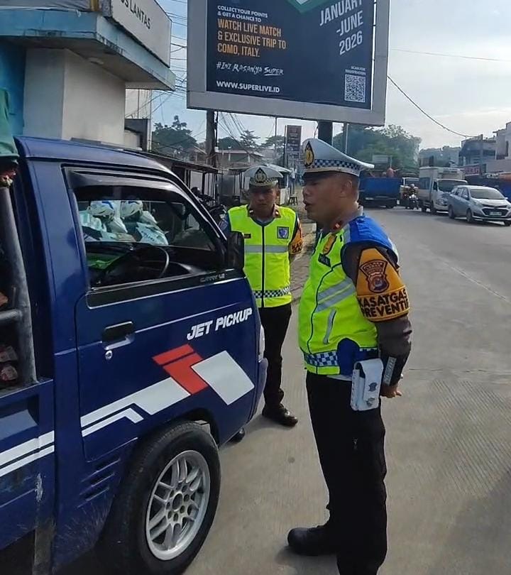 19f52986-0923-4f1c-a20b-db4c5649ca0d