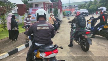 OPERASI GABUNGAN: Penindakan KTL di Sekitar GOR Pakansari, Kendaraan Bermotor Langsung Dikempesin