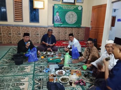 Yayasan Al Mumtaz Karangsembung Tebar Semangat Berbagi Lewat Penyaluran Hewan Kurban