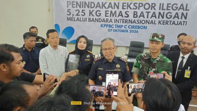 Modus Barang Bawaan Penumpang Bea Cukai Cirebon Gagalkan Ekspor Ilegal 5.25 Kg Emas Senilai Rp 12 Miliar Di Bandara Kertajati
