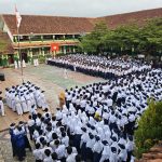 Sat Lantas Polres Kuningan Gelar Program Polisi Sahabat Pelajar Di SMPN 1 Kadugede Sosialisasi Tertib Lalu Lintas hingga Anti Bullying